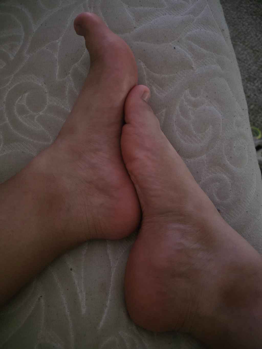 Relaxing toes